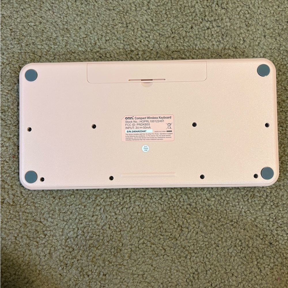 Bluetooth Compact Clacking Keyboard - Picture 2 of 4